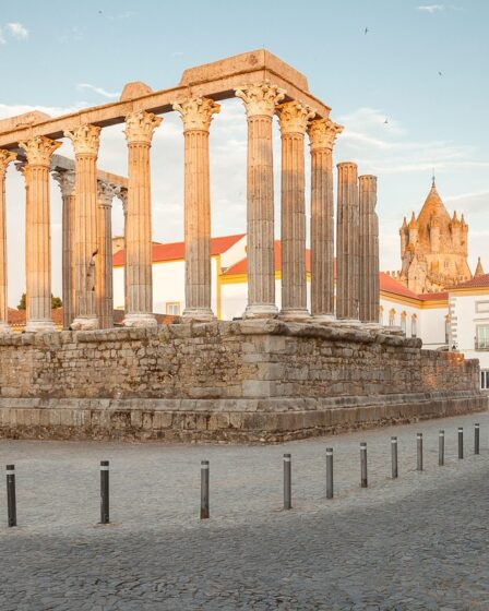 évora
